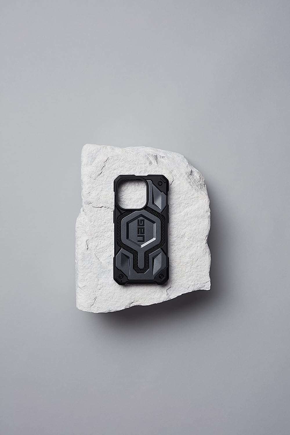 IPHONE 13 SERIES UAG IPHONE MONARCH PRO: MAGSAFE COMPATIBLE, RUGGED, SHOCKPROOF, PREMIUM PROTECTIVE COVER TITANIUM GREY