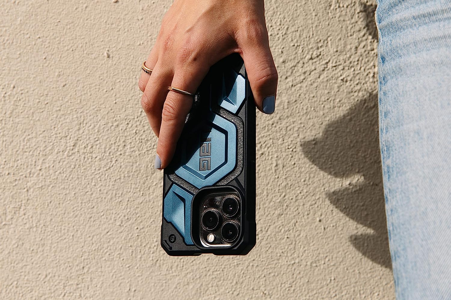 IPHONE 17 SERIES UAG IPHONE MONARCH PRO: MAGSAFE COMPATIBLE, RUGGED, SHOCKPROOF, PREMIUM PROTECTIVE COVER MALLARD