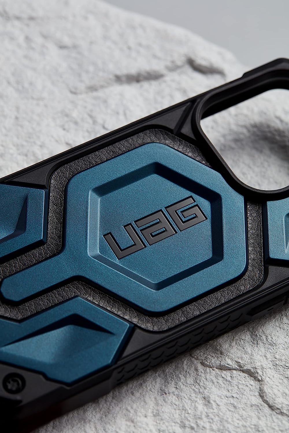 IPHONE 17 SERIES UAG IPHONE MONARCH PRO: MAGSAFE COMPATIBLE, RUGGED, SHOCKPROOF, PREMIUM PROTECTIVE COVER MALLARD