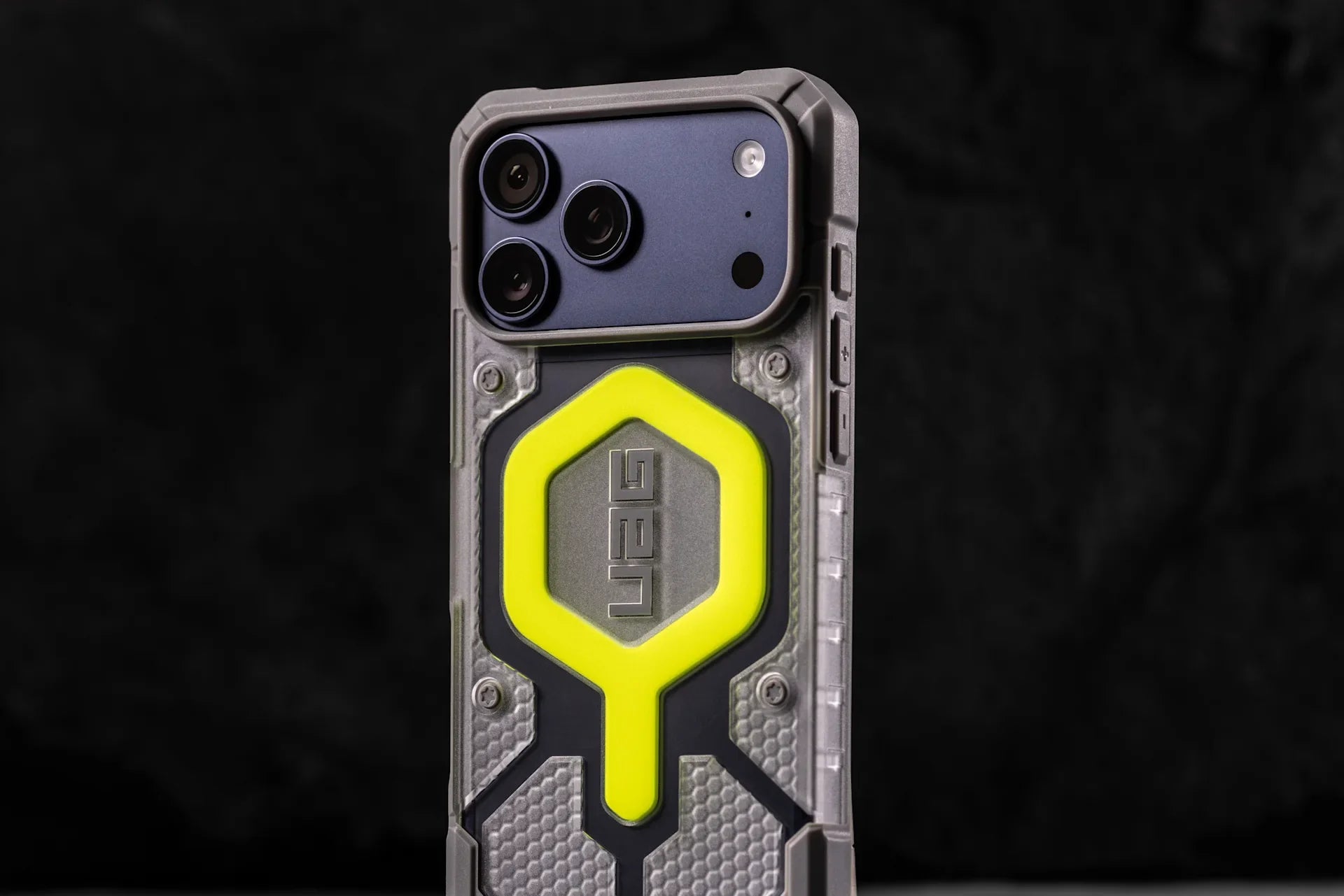 iPhone 17 Series Uag Magsafe pathfinder Armor Lightweight Slim Case For Iphone Military Drop Tested Neon