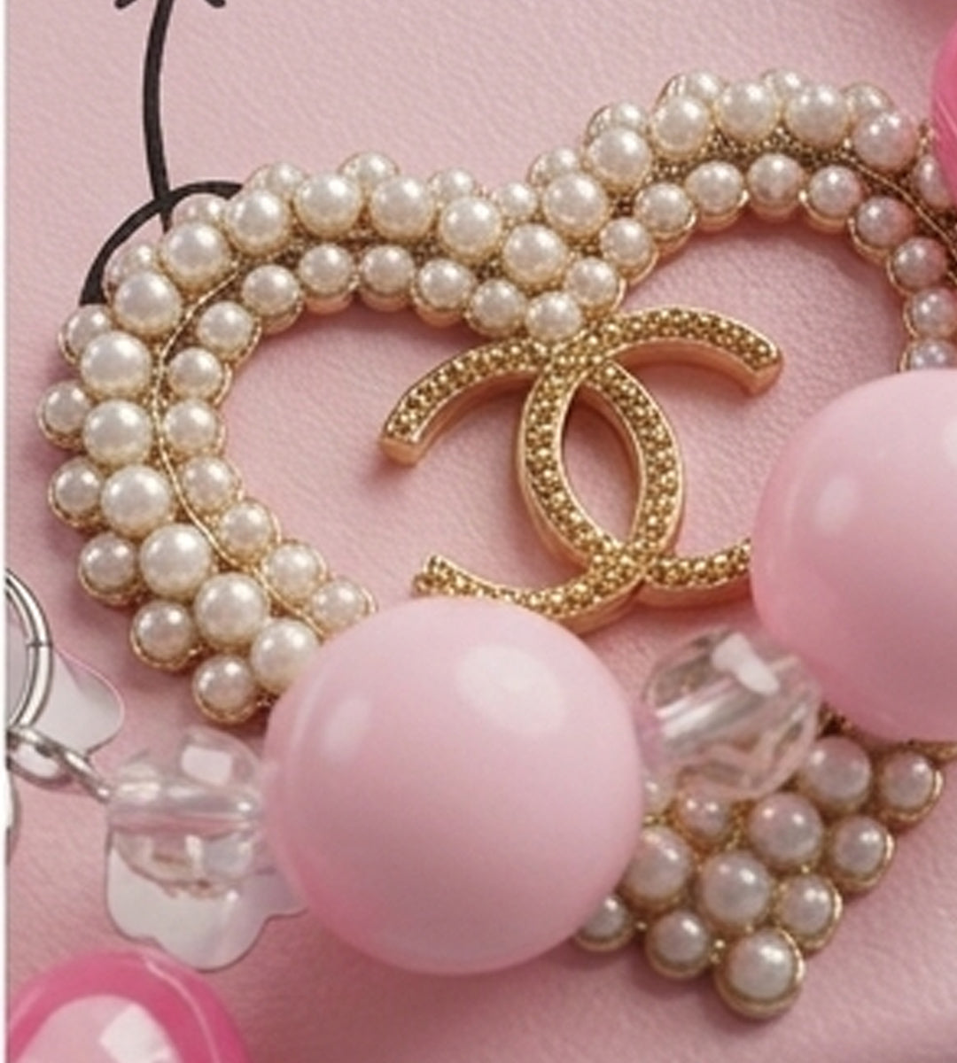 IPHONE 17 SERIES LUXE COQUETTE HEART: PEARL-EMBELLISHED, TRENDY CHARM STRAP, PREMIUM FASHION COVER PINK