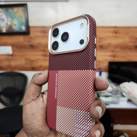 iPhone 17 Pro & 17 Pro Max 0.8mm Ultrathin Carbon Fiber Texture Case with Magsafe Red