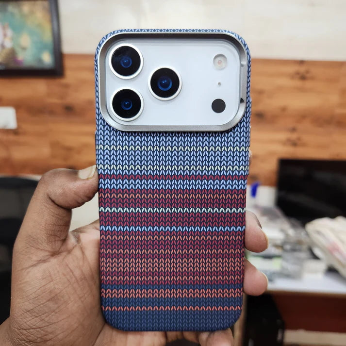 iPhone 17 Pro & 17 Pro Max 0.8mm Ultrathin Carbon Fiber Texture Case with Magsafe Blue